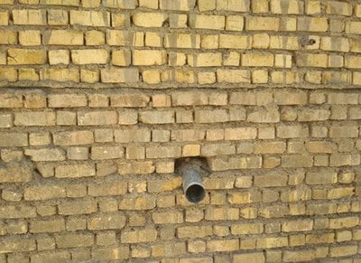 عبور تاسیسات از کرسی چینی